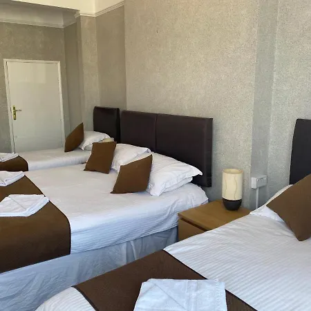 The Grosvenor Hotel Clacton-on-Sea Exterior photo