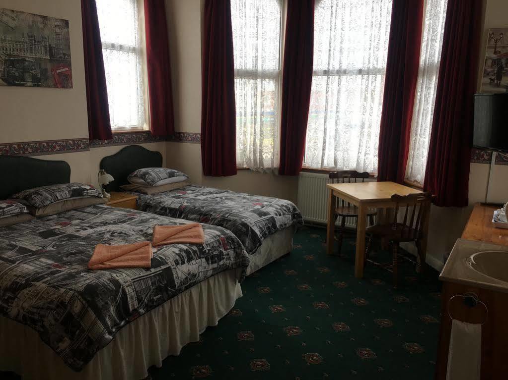 Guest house The Grosvenor